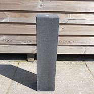 Betonpoer antraciet voor model Ardennen 15x15x60cm met los draadeind M16 inclusief stelplaat