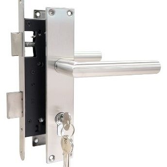 RVS klinkstel deluxe met schild, cilinderslot inclusief 2 duimen en 2 ogen t.b.v. poort op stalen