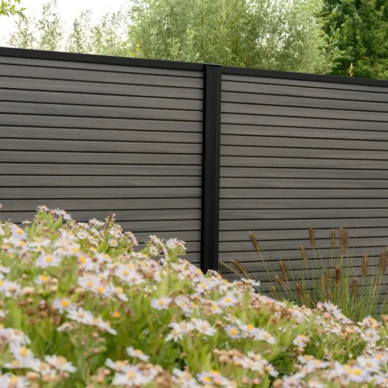 Premium Composiet Newtechwood composiet scherm triple, 180x180 cm, silver gray.